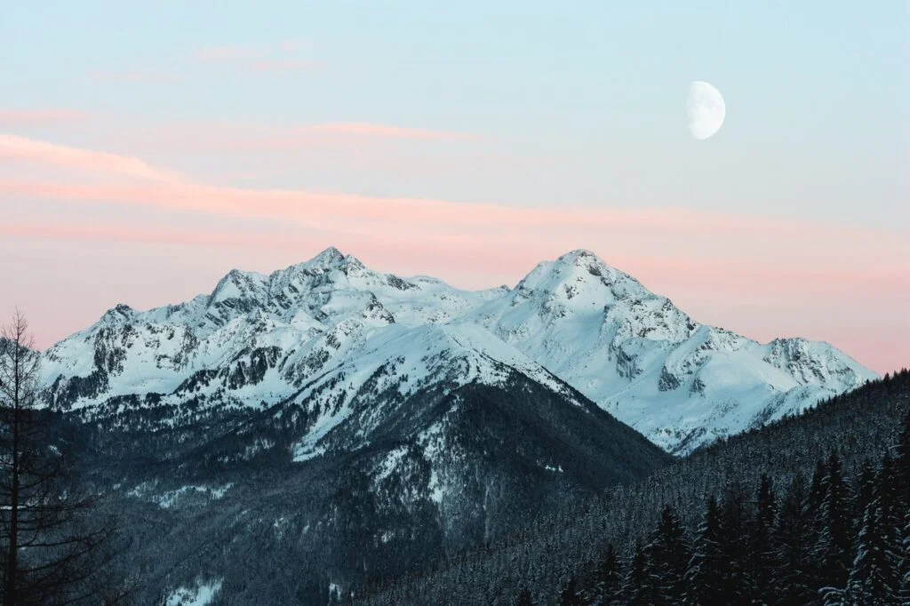 Snowy Mountain 1287145 1024x682